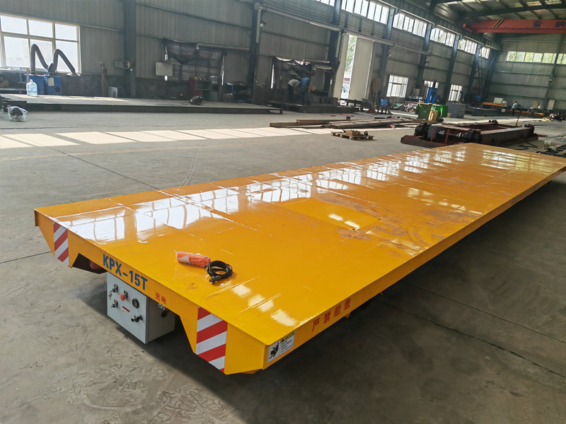 Trolley de transferência de material ferroviário