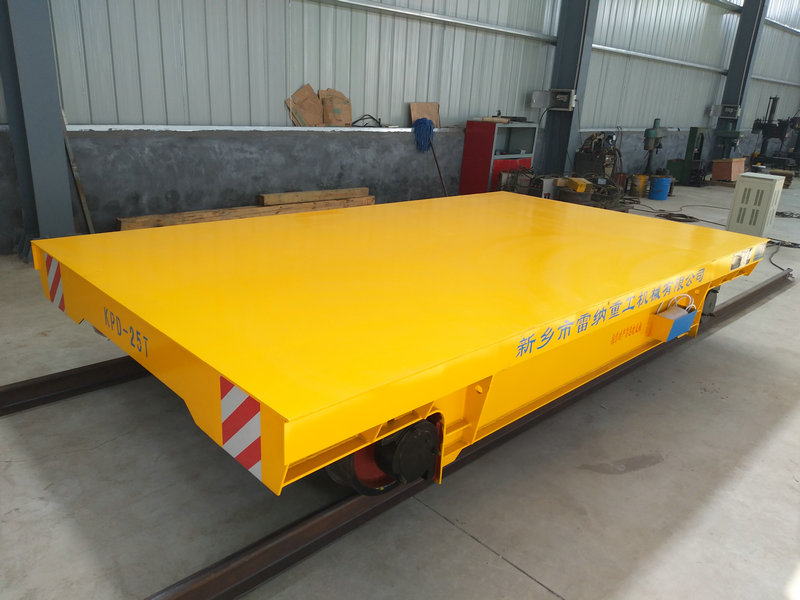 Carro de transferência ferroviária de baixa tensão