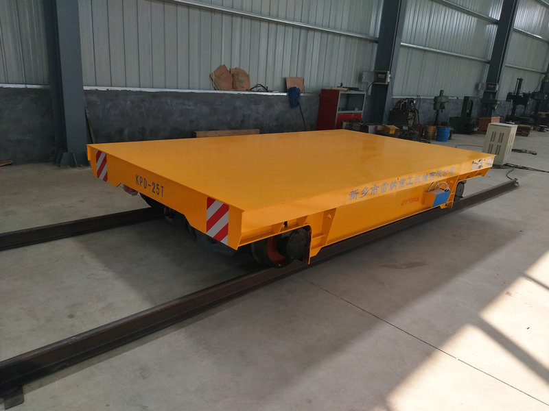 Carro de transferência ferroviária de baixa tensão